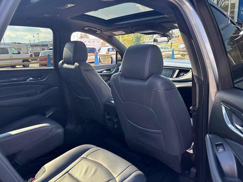 Used 2023 Buick Enclave Essence w/ Experience Buick Package image 50