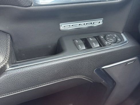 Used 2022 GMC Sierra 1500 Denali w/ Technology Package AWD/4WD image 12
