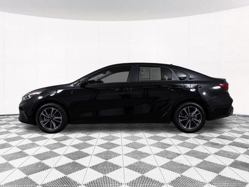 Used 2024 Kia Forte LXS FWD image 12