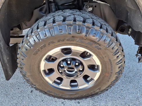 Used 2023 Ford F350 Lariat w/ Lariat Ultimate Package image 9