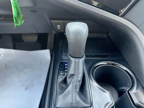 Used 2019 Toyota Camry LE image 23