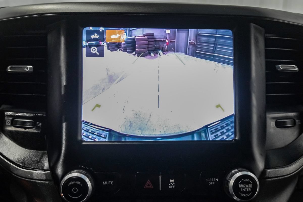 Used 2023 RAM 3500 Tradesman w/ Chrome Appearance Group AWD/4WD image 22