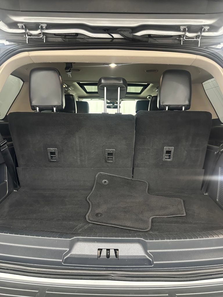 Used 2022 Ford Expedition XLT AWD/4WD image 29
