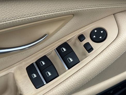 Used 2016 BMW 528i Sedan image 12