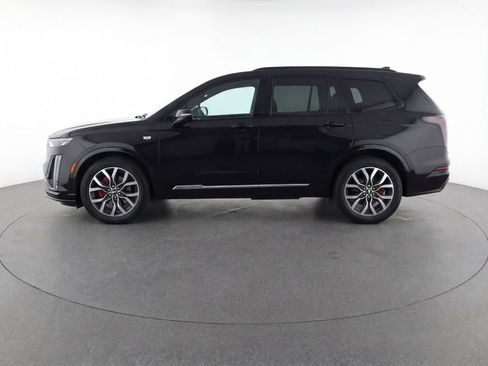 Used 2021 Cadillac XT6 Premium Luxury AWD/4WD image 6