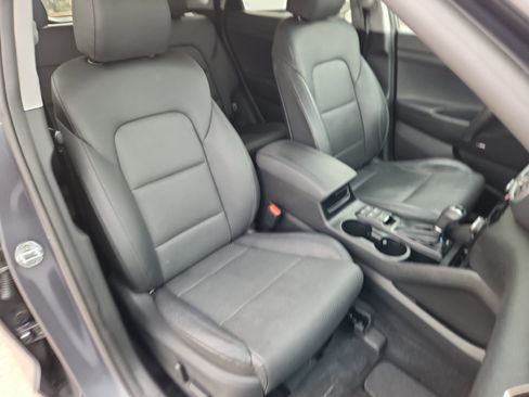 Used 2019 Hyundai Tucson Limited image 13