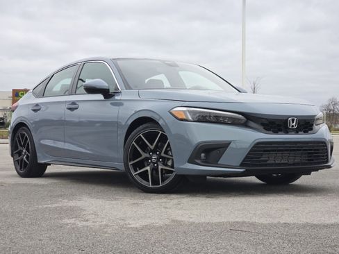 Certified 2022 Honda Civic Sport Touring image 2