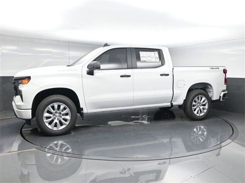 New 2025 Chevrolet Silverado 1500 Custom image 4