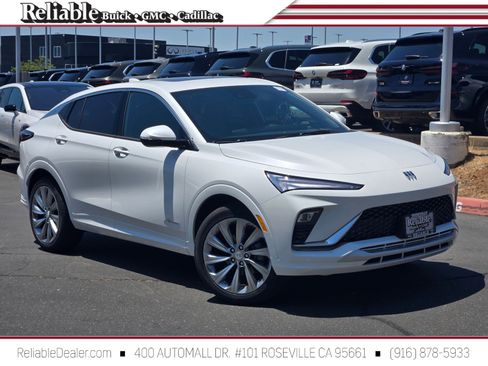 New 2025 Buick Envista Avenir image 1