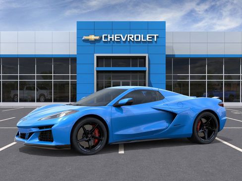 New 2025 Chevrolet Corvette E-Ray image 2