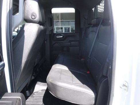 Used 2022 Chevrolet Silverado 2500 W/T w/ WT Convenience Package AWD/4WD image 9