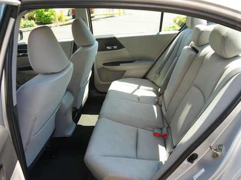 Used 2014 Honda Accord LX image 13