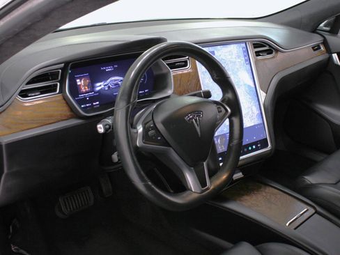 Used 2017 Tesla Model S 75D image 32