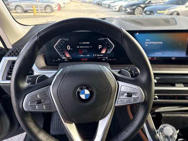 Used 2023 BMW X7 xDrive40i w/ Parking Assistance Package AWD/4WD image 32
