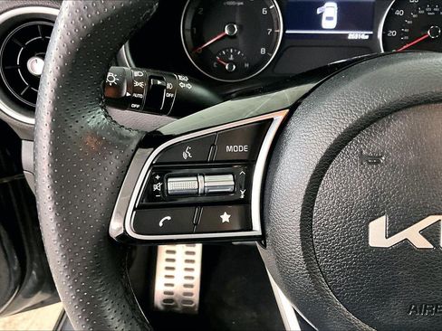 Used 2024 Kia Forte GT-Line image 11