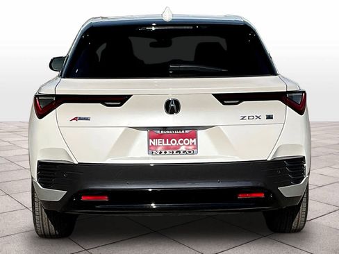 Used 2024 Acura ZDX A-Spec image 6