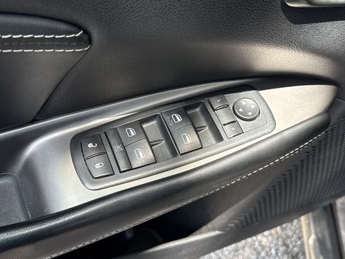 Used 2015 Dodge Journey Crossroad w/ Flexible Seating Group FWD image 32