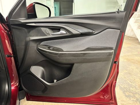 Used 2023 Chevrolet TrailBlazer LT w/ Convenience Package FWD image 22