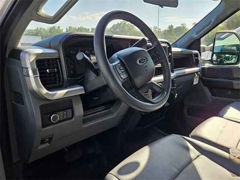 New 2024 Ford F550 4x4 Regular Cab Super Duty image 11