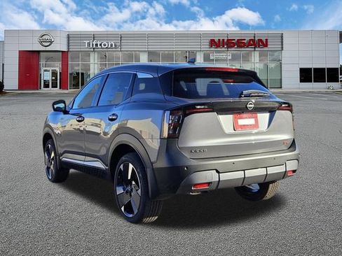 New 2026 Nissan Kicks SR FWD image 5
