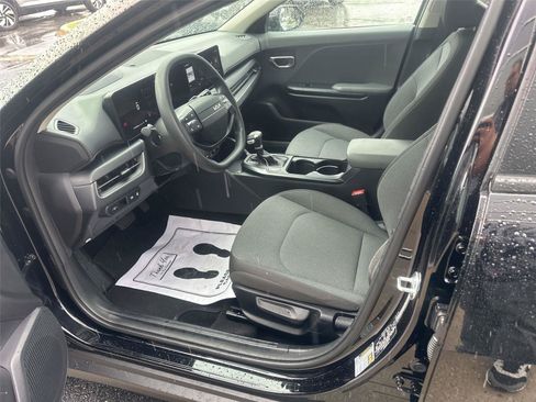 Used 2025 Kia K4 FWD image 16