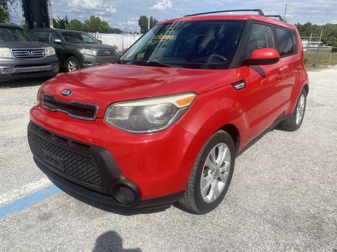 Used 2015 Kia Soul + FWD image 3