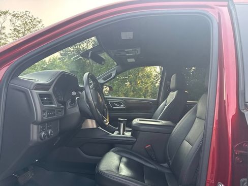 Used 2021 Chevrolet Suburban LT AWD/4WD image 5