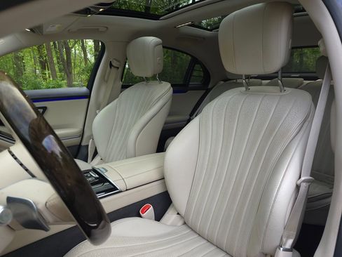 Used 2023 Mercedes-Benz S 500 4MATIC image 12