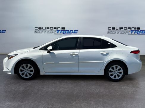 Used 2023 Toyota Corolla LE w/ Carpet Mat Package (TMS) FWD image 8