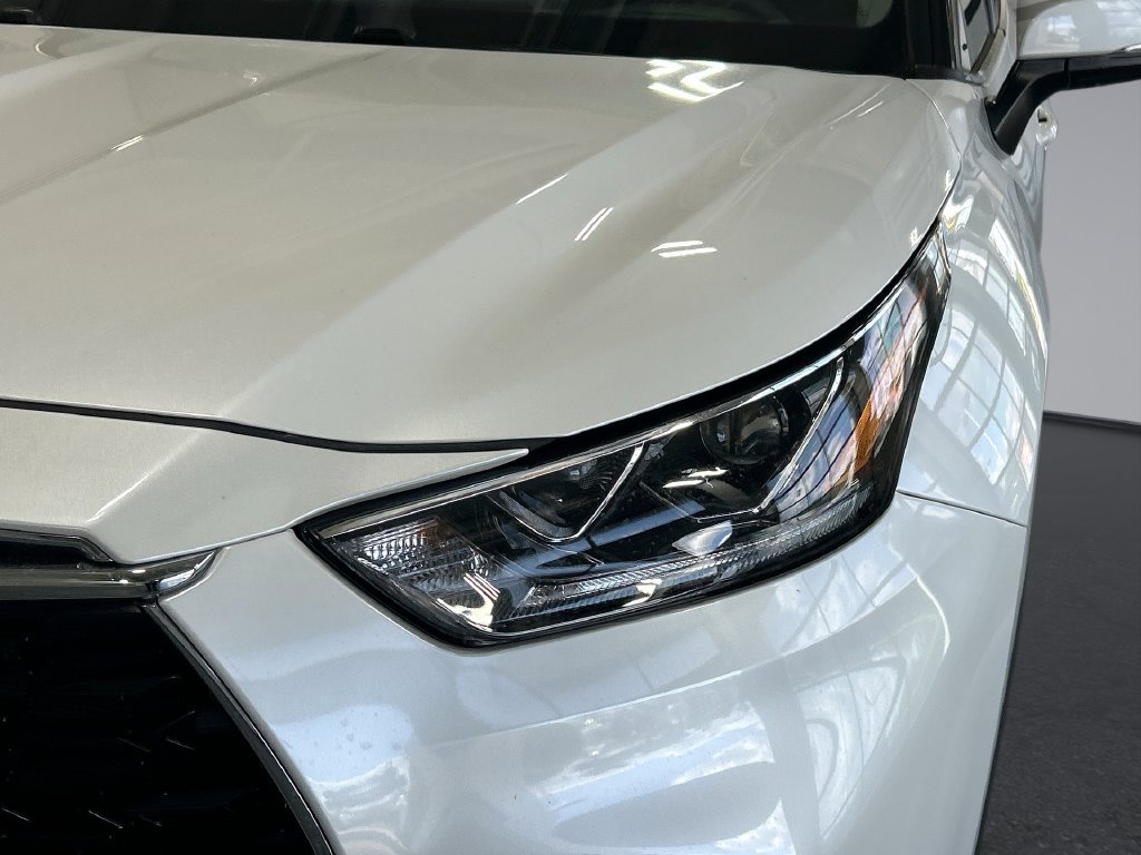 Used 2023 Toyota Highlander Limited FWD image 26