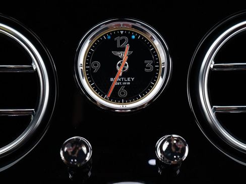 Certified 2023 Bentley Continental GT V8 AWD/4WD image 33