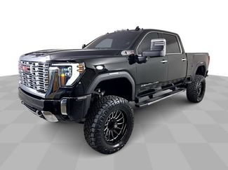 Used 2025 GMC Sierra 2500 Denali w/ Denali Reserve Package AWD/4WD video 1