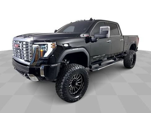 Used 2025 GMC Sierra 2500 Denali w/ Denali Reserve Package AWD/4WD image 1