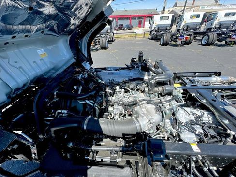 New 2024 Chevrolet Low Cab Forward 5500XD image 22
