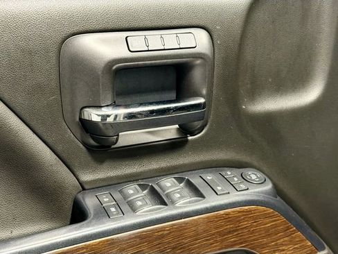 Used 2017 GMC Sierra 2500 Denali w/ Duramax Plus Package image 17