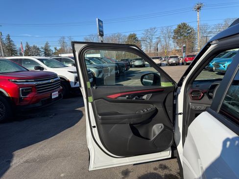 New 2026 Chevrolet TrailBlazer RS w/ Convenience Package image 23