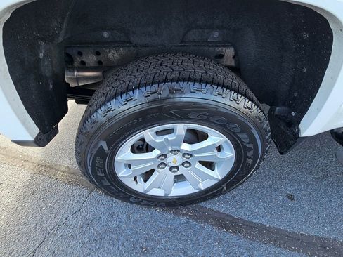 Used 2018 Chevrolet Colorado LT w/ LT Convenience Package image 10