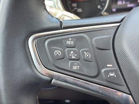 Used 2024 Chevrolet Equinox LT FWD image 34