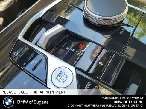 Used 2024 BMW X5 xDrive40i w/ M Sport Package AWD/4WD image 31