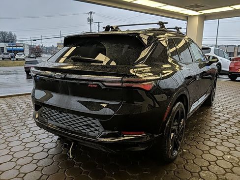 Used 2024 Chevrolet Equinox EV RS image 5