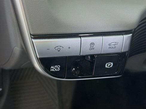 Used 2024 Hyundai Ioniq 5 SEL RWD image 16