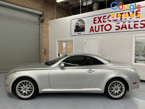 Used 2002 Lexus SC 430 Convertible RWD image 2