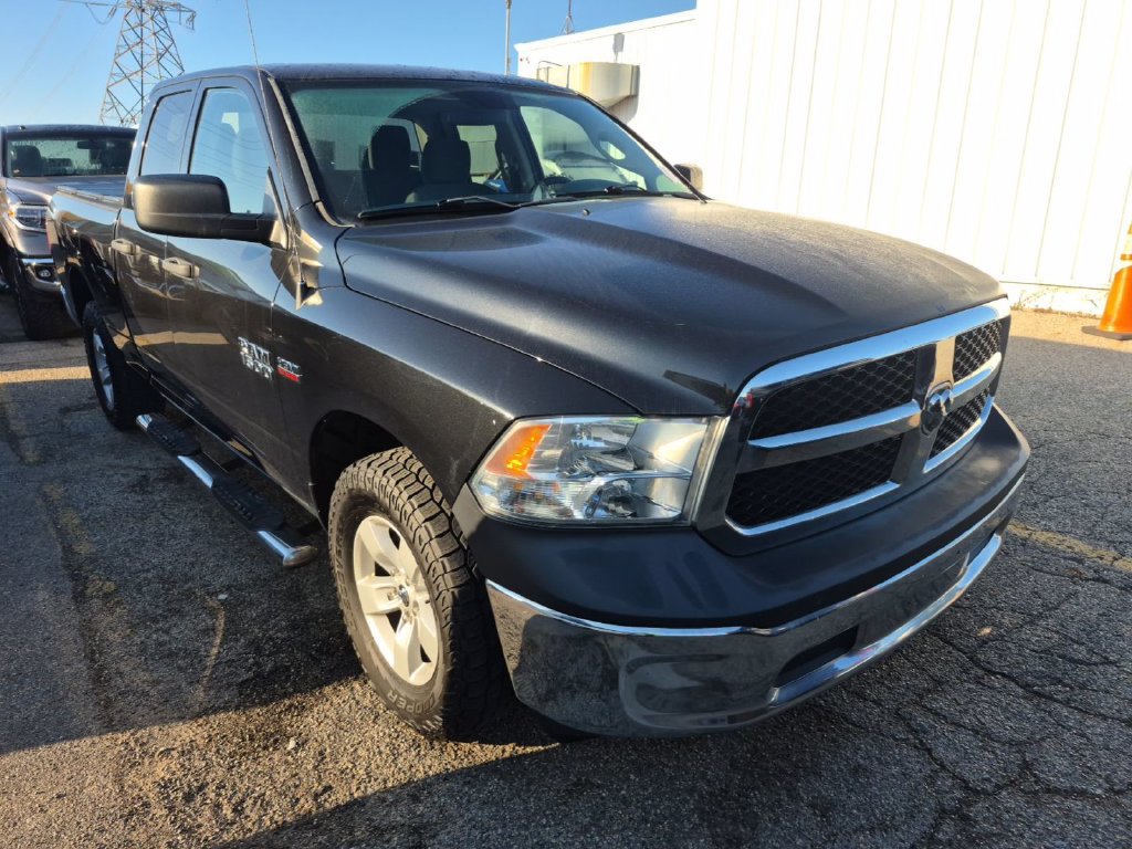 Used 2016 RAM 1500 ST w/ SXT Appearance Group AWD/4WD image 3
