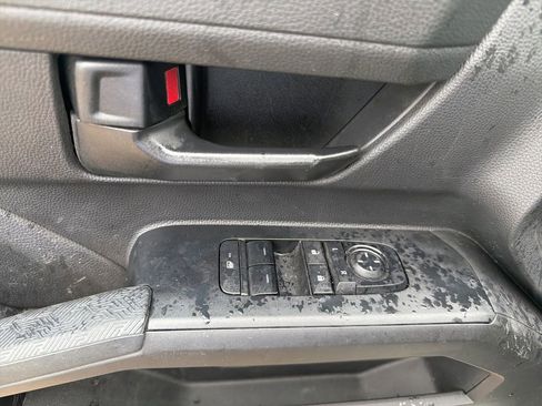 Used 2024 Toyota Tacoma SR RWD image 14