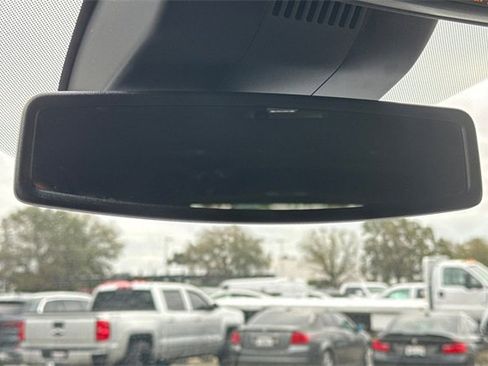 Used 2023 GMC Yukon XL AT4 image 26