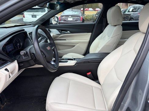 Used 2023 Cadillac CT4 Luxury w/ Sun And Sound Package image 10