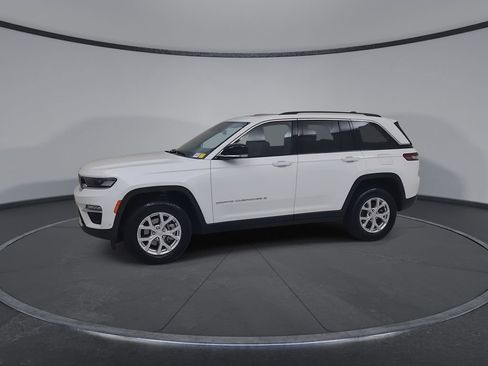Certified 2023 Jeep Grand Cherokee Limited w/ Luxury Tech Group II AWD/4WD image 10