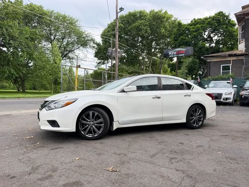 Used 2018 Nissan Altima 2.5 SR w/ SR Special Edition FWD image 7