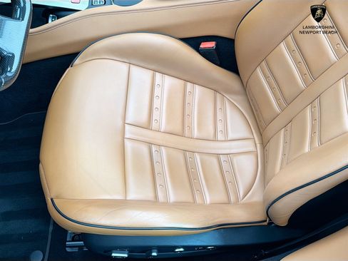 Used 2015 Ferrari California T RWD image 39