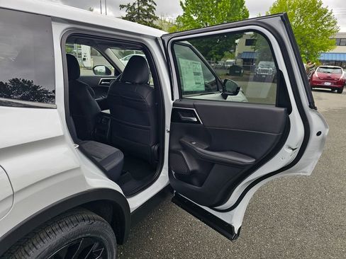 New 2026 Nissan Rogue SL AWD/4WD image 24
